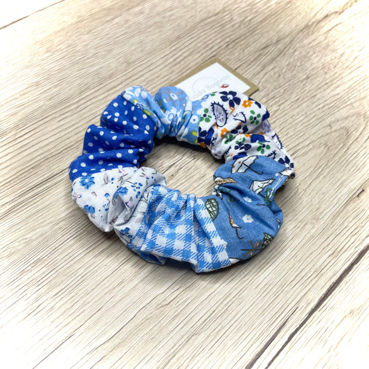 színes, mintás, vidám, kézműves scrunchie hajgumi pamutvászonból