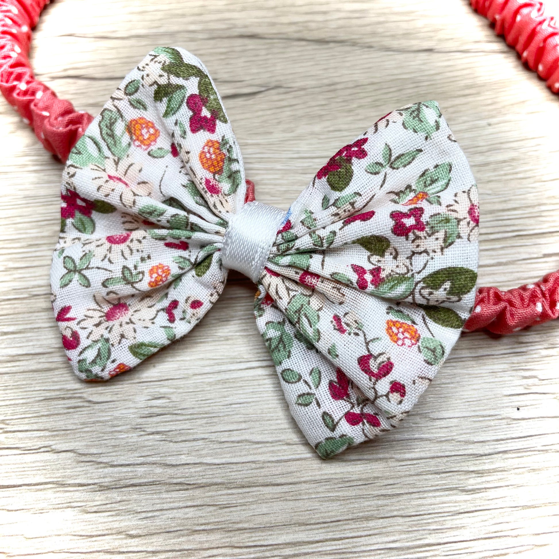 hajgumi hajpánt scrunchie virágos pamutvászon szatén masni haj hajdísz divat egyedi kézműves